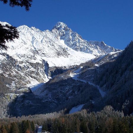 Chalet * Lioutraz * Шамоні Екстер'єр фото