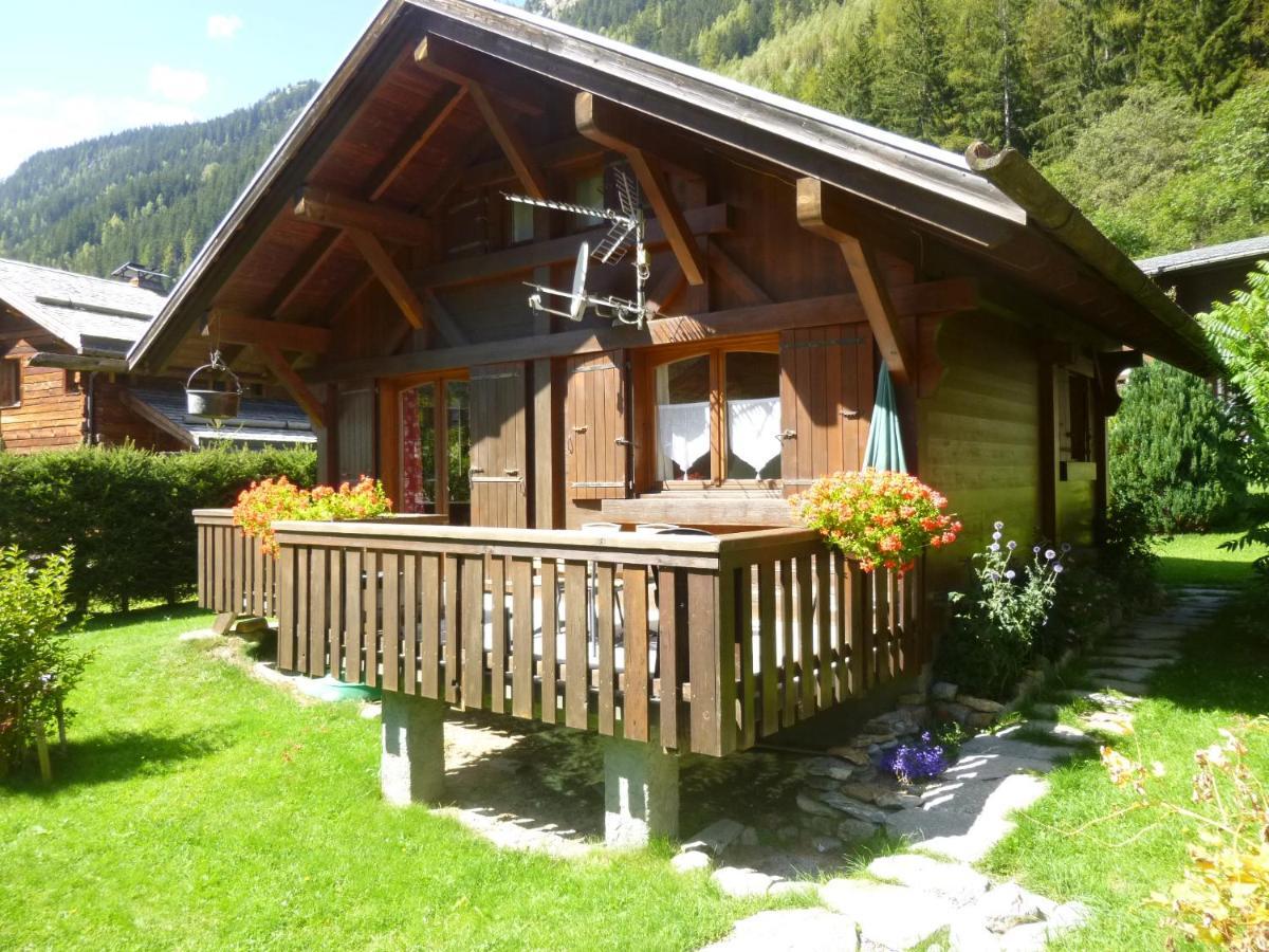 Chalet * Lioutraz * Шамоні Екстер'єр фото